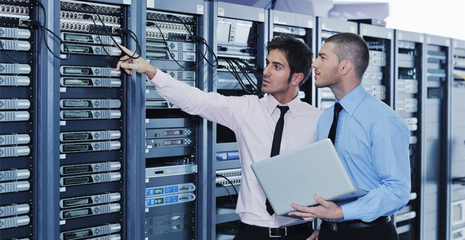 数据托管与应用软件服务 企业数字化转型的双引擎